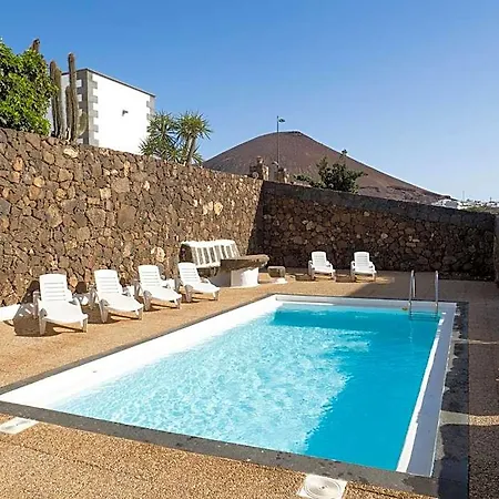Estrella Polar Teguise (Lanzarote)
